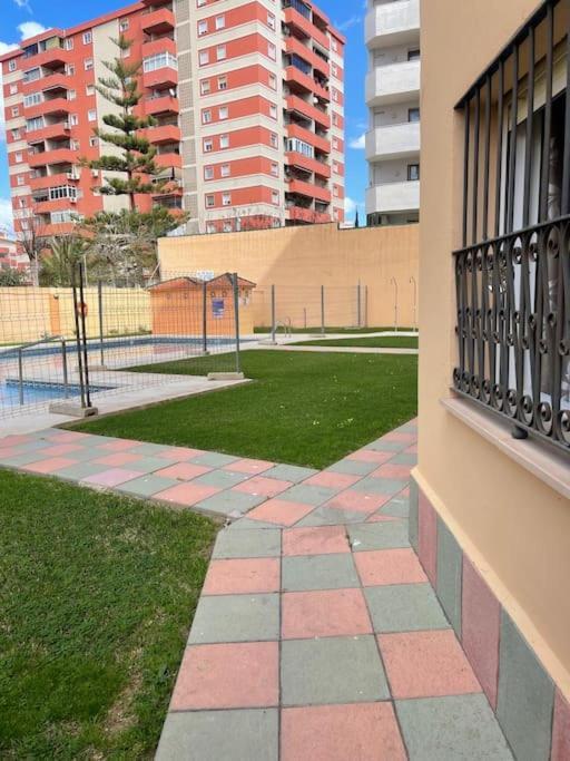 Estudio En Fuengirola Con Vistas Al Mar Exterior photo